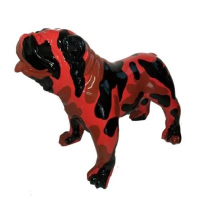 Sculpture Bulldog Anglais en Résine Camouflage Rouge - 90cm
