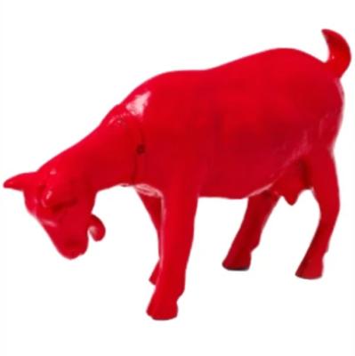 Statue en résine d'une Chèvre Tête Baissée Rouge - L 60cm